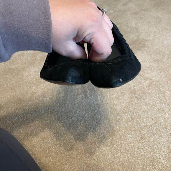 Donald Pliner Flynn Distressed Black Metallic Heels SZ 8 Pointed Toe Classic EUC - Picture 8 of 9